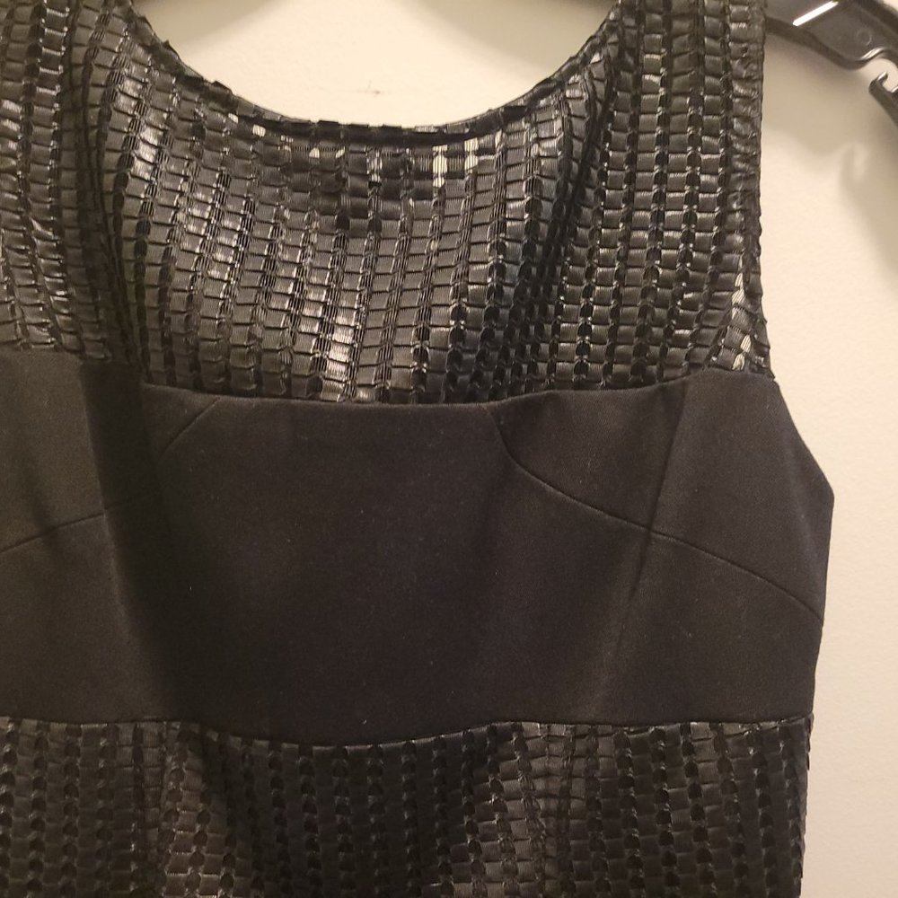 Dress - Picture 4 of 10